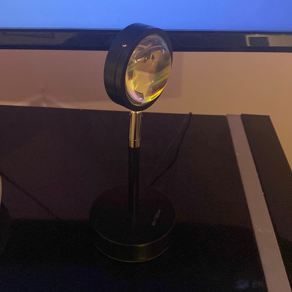 Circle adjustable sunset lamp